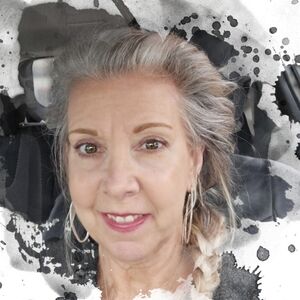 Meet your Posher, Cecilia